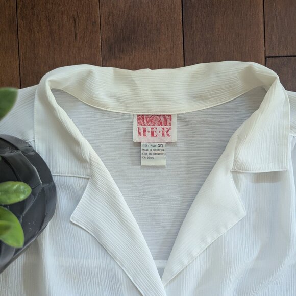 BASIC WHITE VINTAGE OVERSIZED BUTTON UP SHIRT - Picture 2 of 2